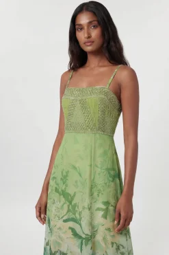 Robe Maxi Plissée Bandeau À Imprimé Floral Ombré Et Ornements