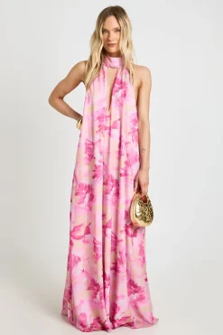 boohoo Robe Maxi Plissée À Col Montant Et Imprimé Floral Petite<Femme Robes|Robe Invitée Mariage