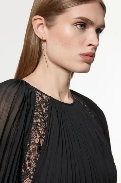 Robe maxi plissée en viscose georgette tissée avec détail en panneau de dentelle transparente