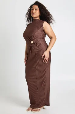 Robe Maxi Plissée Grande Taille Col Montant avec Finitions Dorées