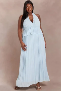 boohoo Robe Maxi Plissée Grande Taille À Col Licou Avec Volants<Femme Robes Demoiselles D'Honneur|Robes Bal De Promo