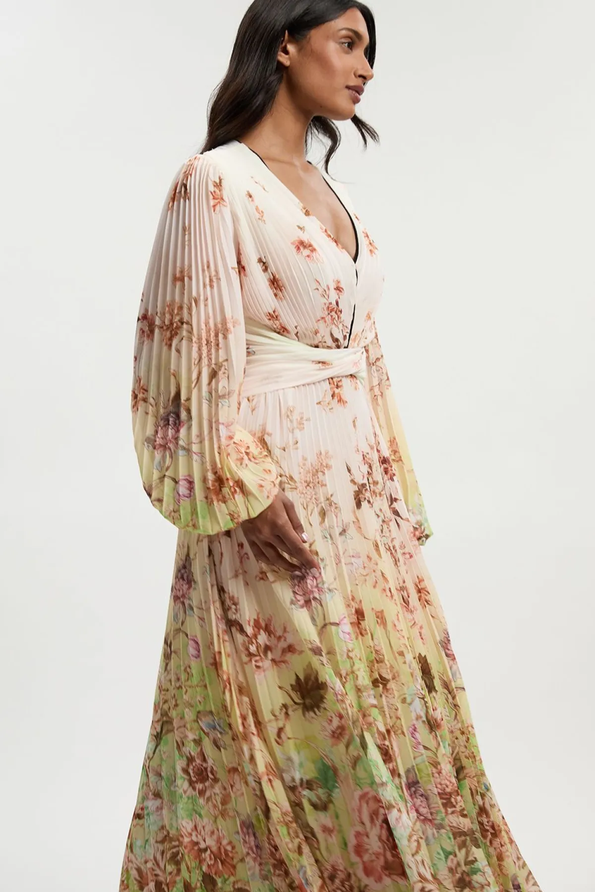 KarenMillen Robe Maxi Plissée à Motifs Floraux Éparpillés avec Manches Bouffantes et Découpes<Femme Robes À Manches Longues|Robes