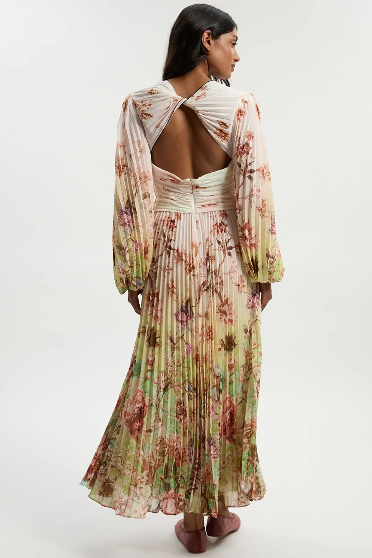 KarenMillen Robe Maxi Plissée à Motifs Floraux Éparpillés avec Manches Bouffantes et Découpes<Femme Robes À Manches Longues|Robes
