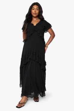 boohoo Robe Maxi Plus Size Dobby en Chiffon avec détails en volants<Femme Toutes Les Robes|Robes Longues