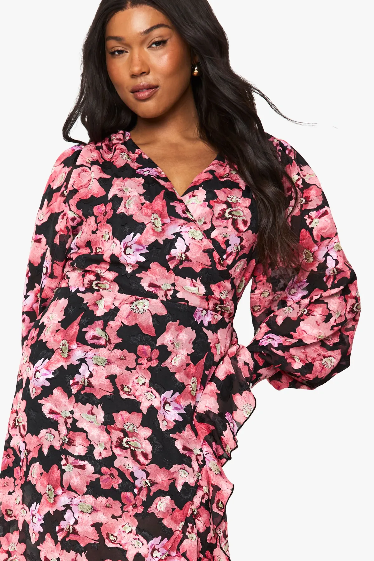 boohoo Robe Maxi Portefeuille à Volants Fleurie Plus<Femme Robes À Manches Longues|Robes