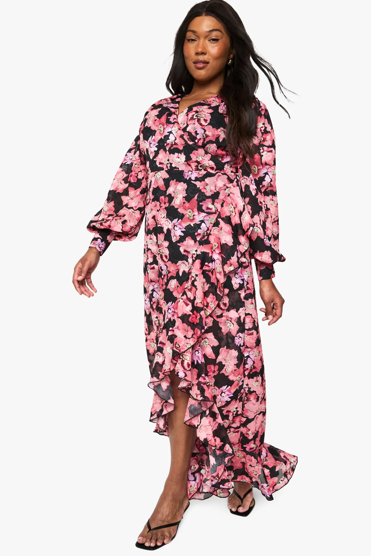 boohoo Robe Maxi Portefeuille à Volants Fleurie Plus<Femme Robes À Manches Longues|Robes