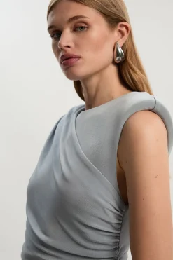 Robe Maxi Premium en Crêpe Soyeux avec Détail Foulard