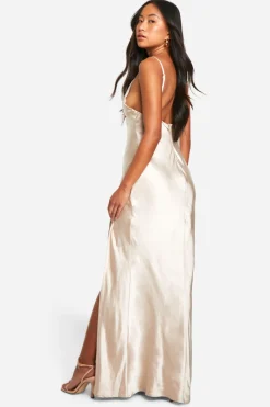 boohoo Robe Maxi Satinée à Bretelles pour Demoiselle d'Honneur<Femme Robes Demoiselles D'Honneur|Satin Et Dentelle
