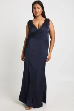 Robe Maxi Satinée Portefeuille Avec Bordure En Dentelle Grande Taille
