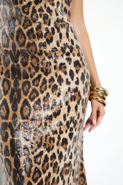 Robe maxi à sequins léopard au col drapé