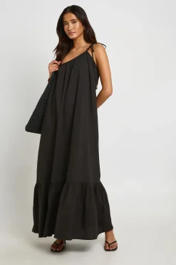 Robe Maxi Smockée À Une Épaule Avec Lien Perlé