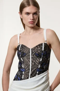 Robe maxi sur mesure avec corset contrasté et appliques en dentelle