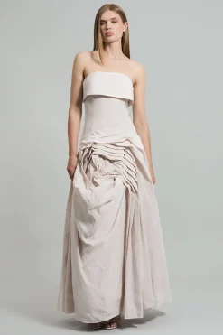 Robe maxi taffetas bandeau sur mesure à rosettes plissées