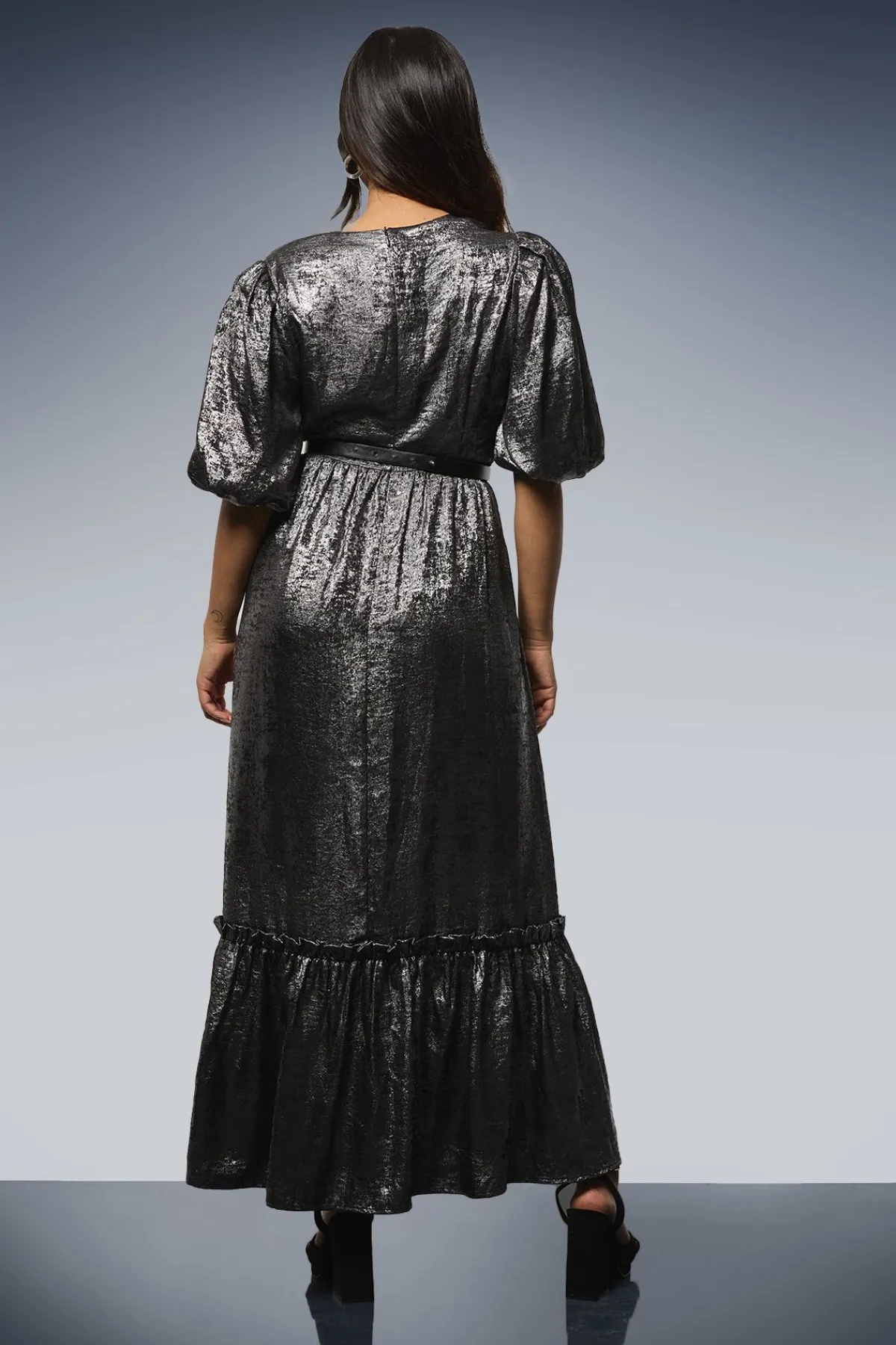 Dorothy Perkins Robe Maxi Étagée Petite DP Luxe à Manches Bouffantes Métallisées<Femme Robes De Soirée|Toutes Les Robes