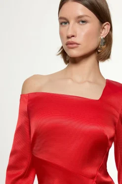 Robe maxi tailleur drapée italienne à côtes structurées et décolleté asymétrique