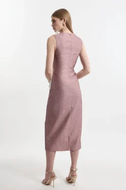 Robe maxi texturée ajustée en taffetas contrasté à volants pour petites tailles.