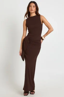 boohoo Robe Maxi Texturée Avec Ceinture Nouée À La Taille<Femme Looks Chocolat|Robes Moulantes