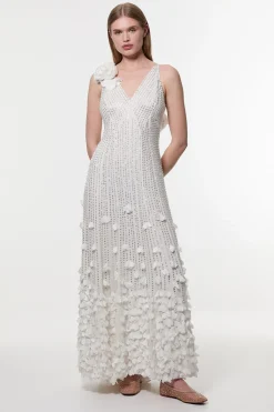 Robe maxi tissée à appliques de cristal et rosette à fines bretelles