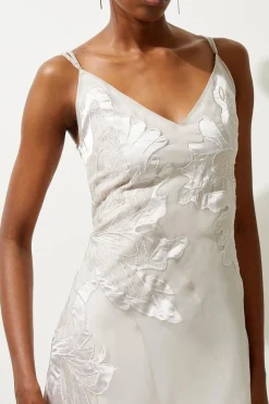 Robe Maxi Tissée à Appliqué Satiné