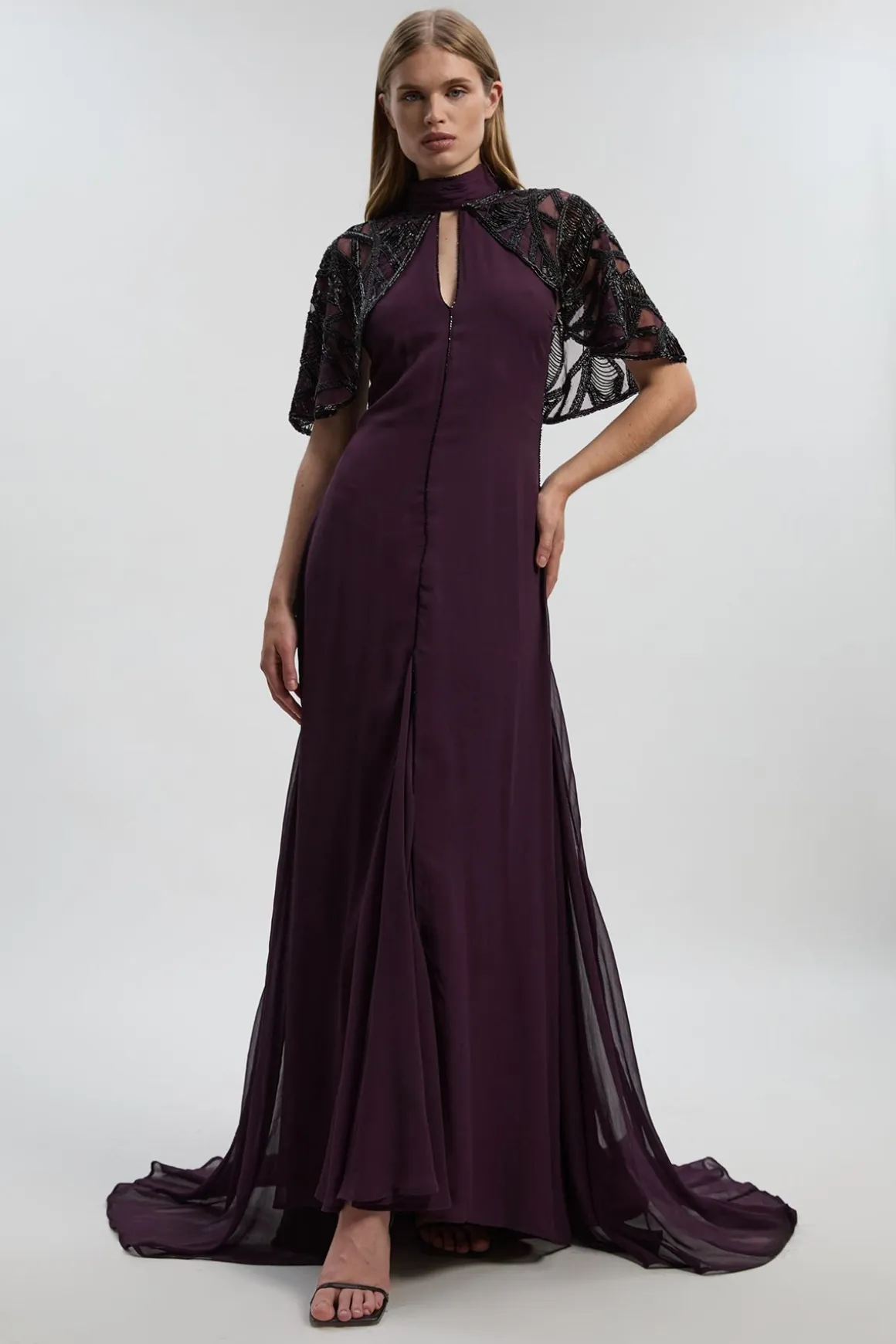 Robe Maxi Tissée à Détail Cape Ajourée Ornée de Cristaux