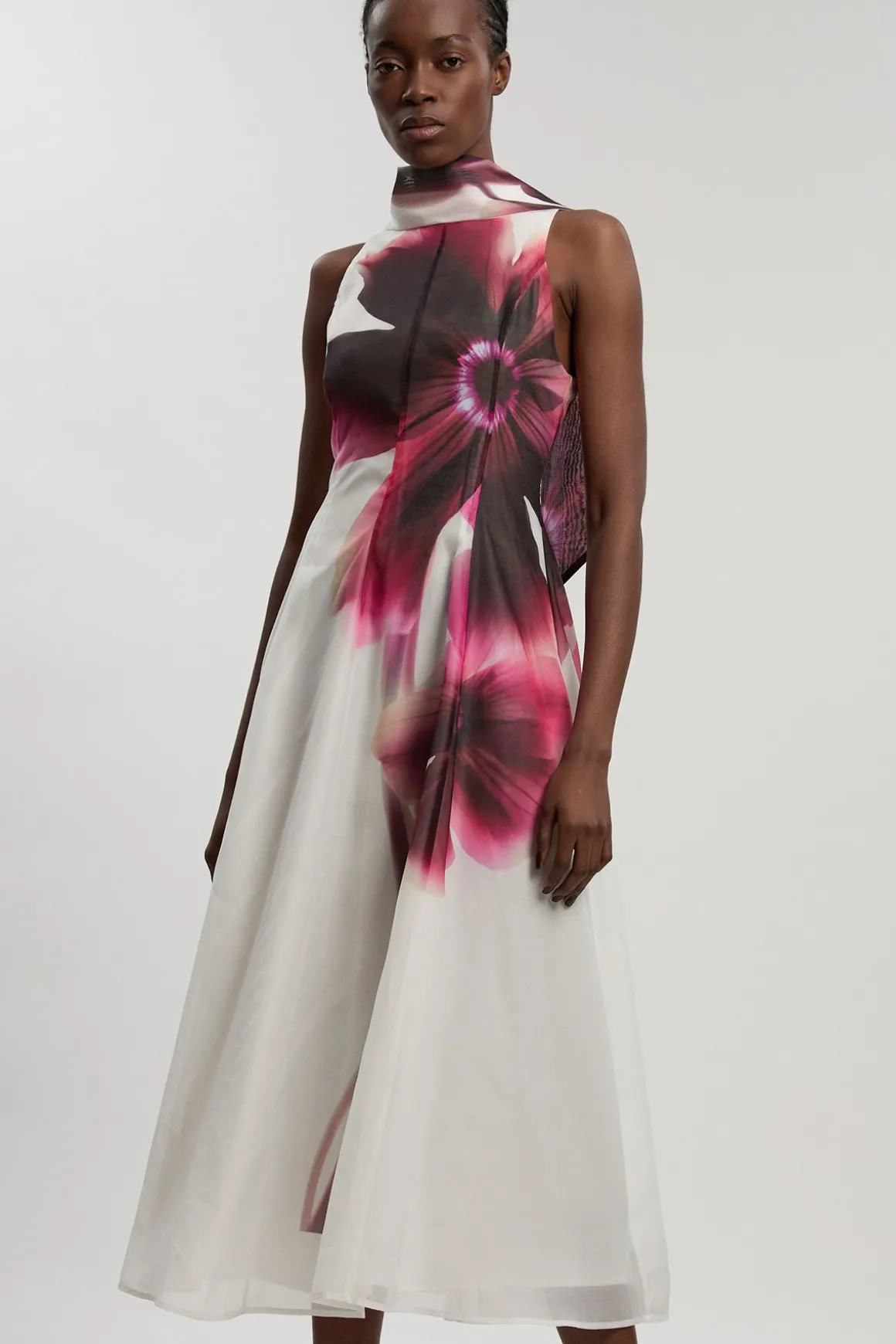 Robe Maxi Tissée À Détail Foulard En Organza Floral Photographique Petite