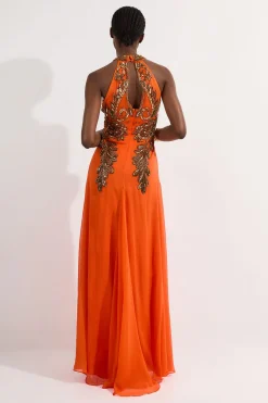 Robe maxi tissée longue à encolure halter avec détails de perles bugle