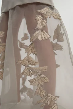 KarenMillen Robe Maxi Tissée à Manches Ange en Organdi avec Appliqués Matelassés<Femme Toutes Les Robes|Robes D’Automne