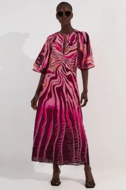 Robe Maxi Tissée à Manches Courtes en Georgette Ornée d'Imprimé Animalier