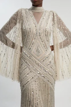 Robe Maxi Tissée Ornée Avec Manches Cape