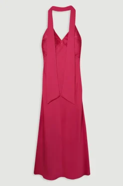 Robe maxi tissée plissée en satin à encolure halter