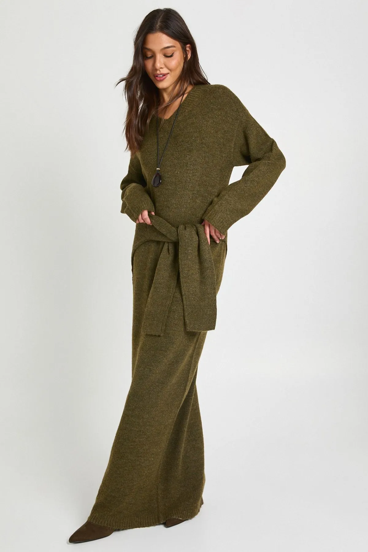 boohoo Robe Maxi Tricotée À Manches Longues Et Col En V<Femme Pulls Et Gilets|Toutes Les Mailles