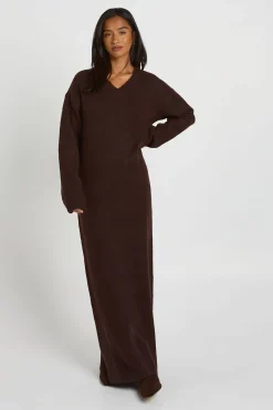 boohoo Robe Maxi Tricotée À Manches Longues Et Col V Petite<Femme Looks Chocolat|Pulls Et Gilets