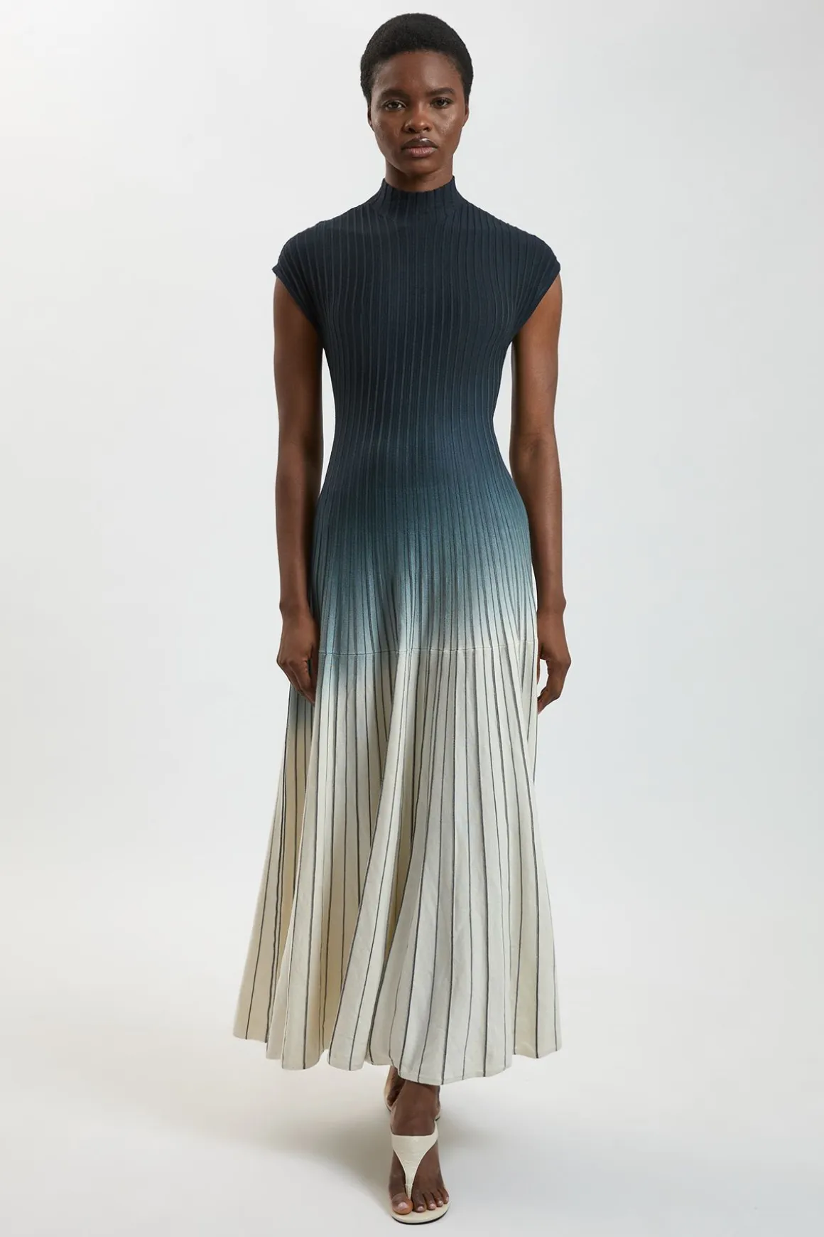 Robe Maxi Tricotée À Manches Longues Petite Avec Détail Dégradé Tie And Dye