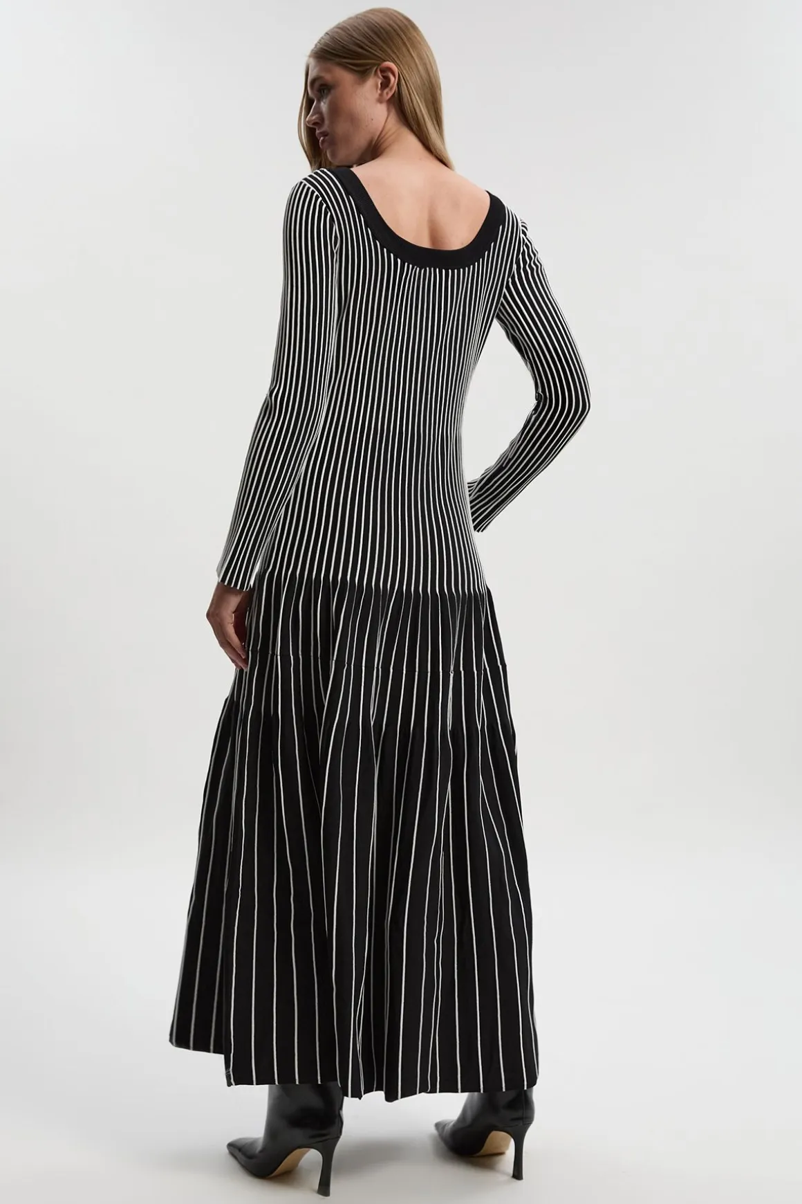 Robe Maxi Tricotée Rayée en Mélange de Viscose