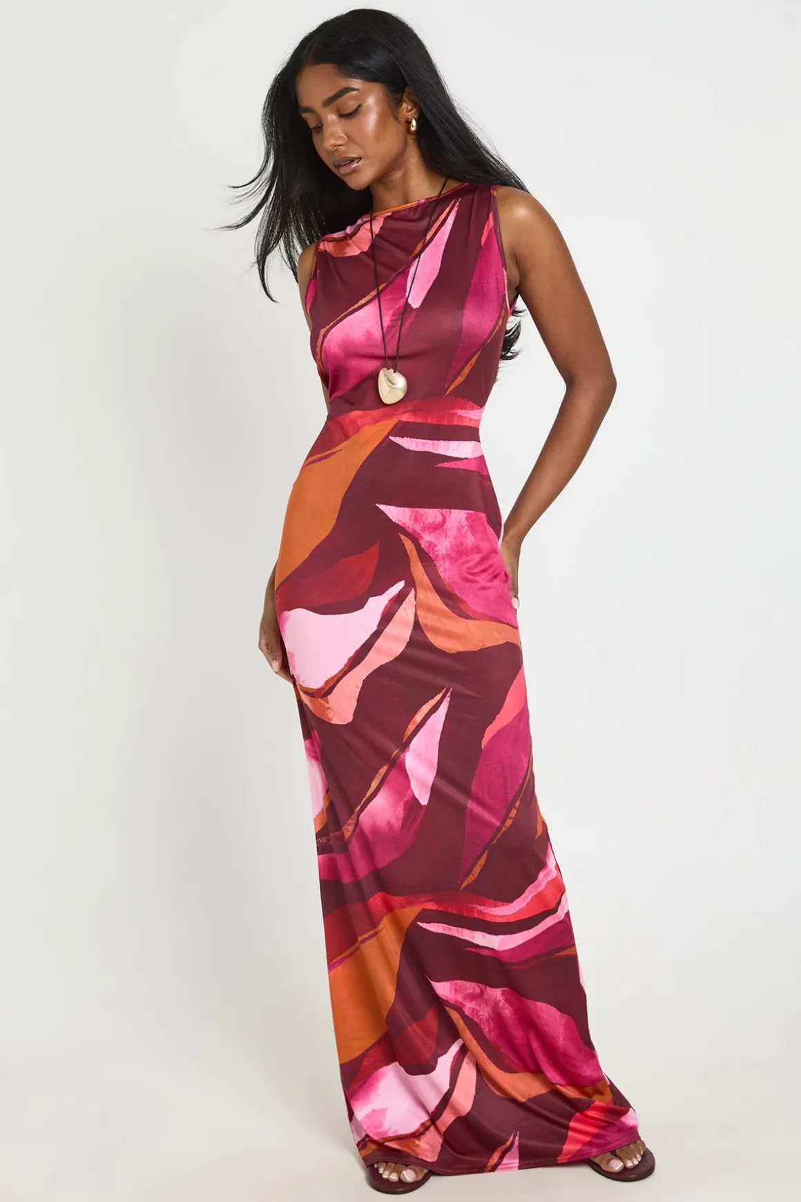Robe Maxi Ultra Douce À Encolure Slash Et Imprimé Abstrait