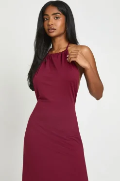 boohoo Robe Maxi Ultra Douce À Encolure Froncée Dos Nu Et Col Licou<Femme Robes|Robe Invitée Mariage