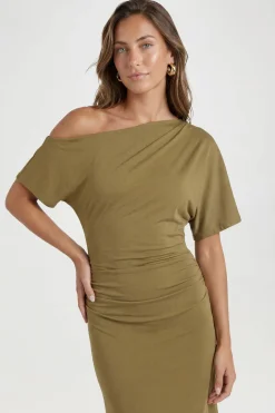 Robe Maxi Ultra Douce À Épaule Tombante Et Taille Froncée