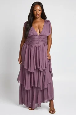 boohoo Robe Maxi À Volants Et Col En V Grande Taille<Femme Robes Patineuses|Robes