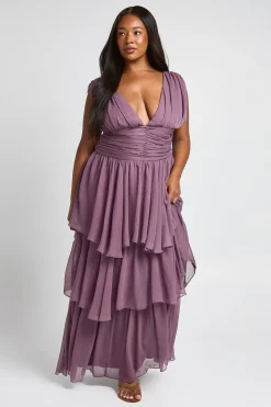 boohoo Robe Maxi À Volants Et Col En V Grande Taille<Femme Robes Patineuses|Robes
