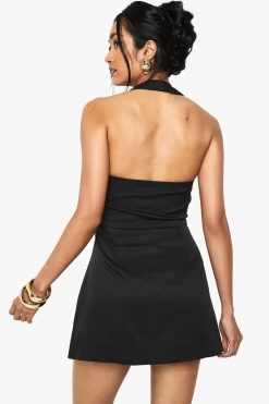 Robe micro-mini ajustée à encolure halterneck
