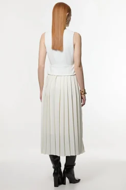 Robe midaxi ajustée sans manches en stretch compact plissée à liseré contrasté.