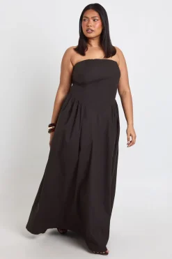 boohoo Robe Midaxi À Bandeau Grande Taille<Femme Toutes Les Robes|Robes Patineuses
