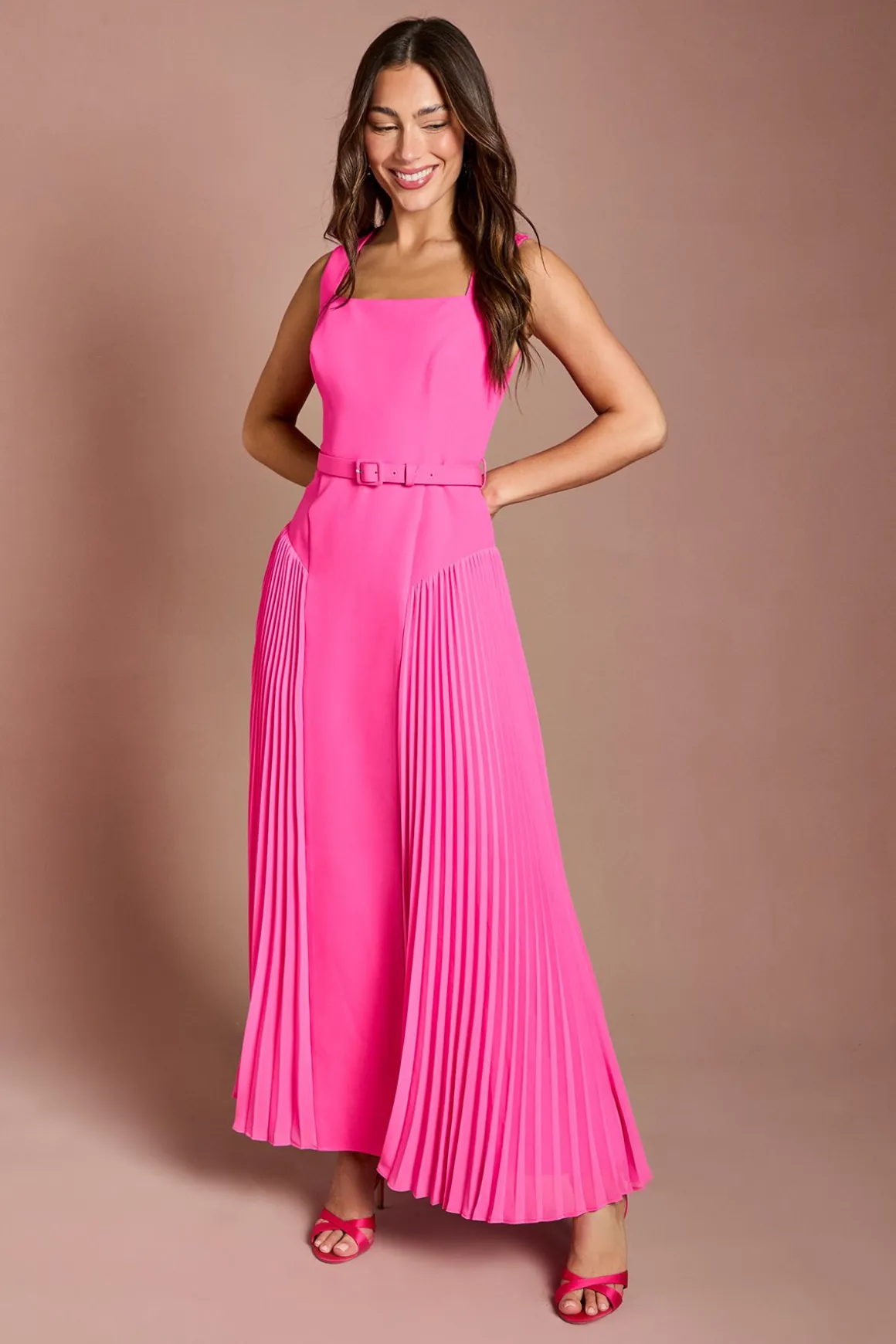 Robe Midaxi Ceinturée Avec Côtés Plissés