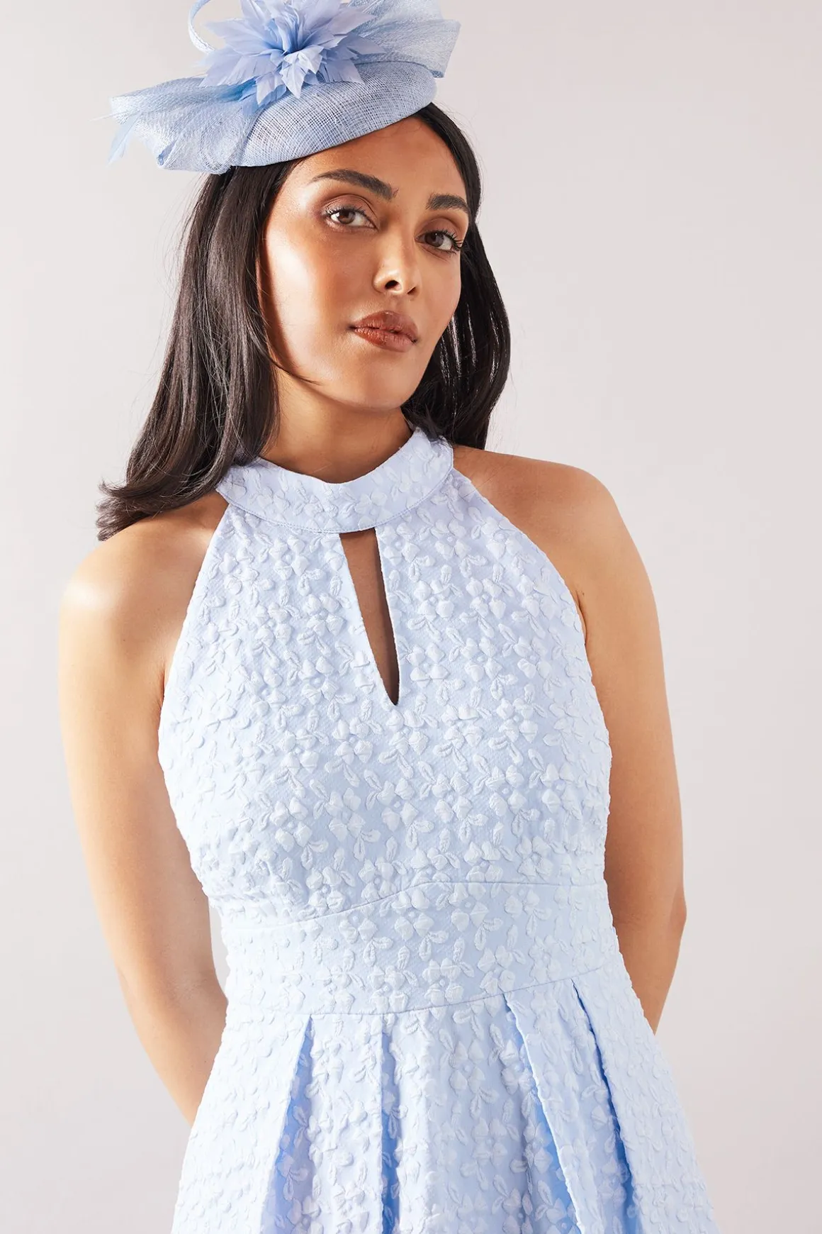 Robe Midaxi à Col Halter en Jacquard Floral Petite