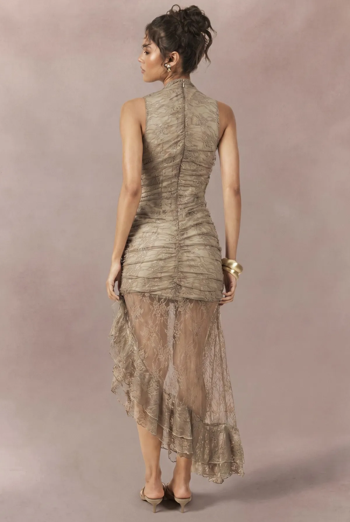 boohoo Robe Midaxi Drapée Avec Détail En Dentelle<Femme Satin Et Dentelle|Robes