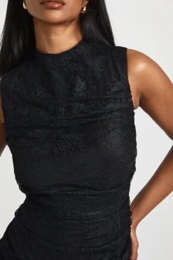 boohoo Robe Midaxi À Détail Drapé En Dentelle<Femme Satin Et Dentelle|Robes