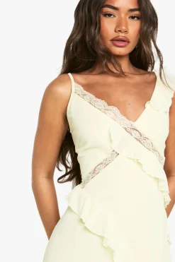 Robe midaxi à détails en dentelle chiffon et volants