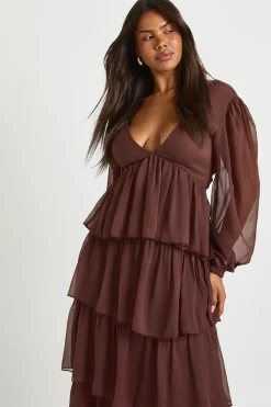 boohoo Robe midaxi en chiffon à volants<Femme Looks Chocolat|Robes À Manches Longues