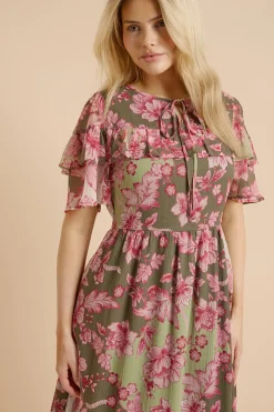Robe Midaxi En Mousseline Imprimée Verte À Empiècement À Volants Et Manches Papillon