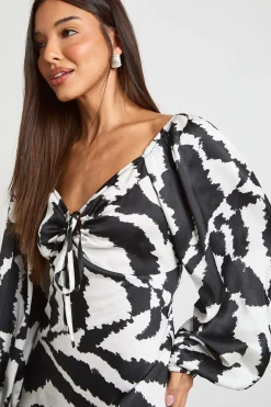 Robe Midaxi En Satin À Manches Bouffantes Imprimé Animaux Mélangés